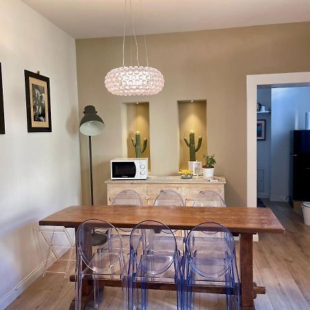 Luxury Apartment In City Center Floransa Dış mekan fotoğraf