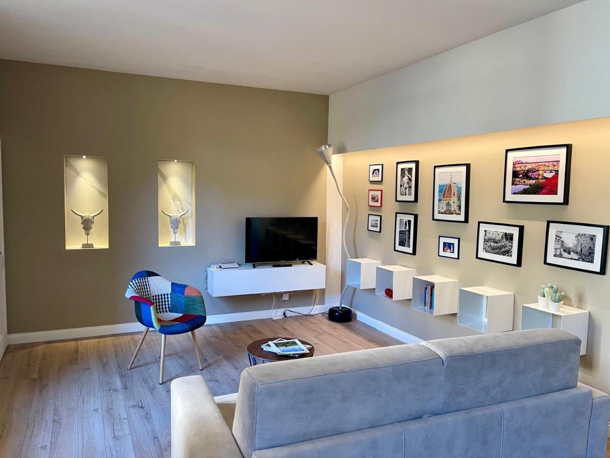Luxury Apartment In City Center Floransa Dış mekan fotoğraf