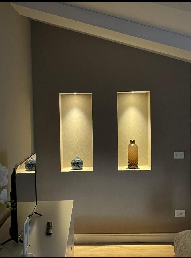 Luxury Apartment In City Center Floransa Dış mekan fotoğraf