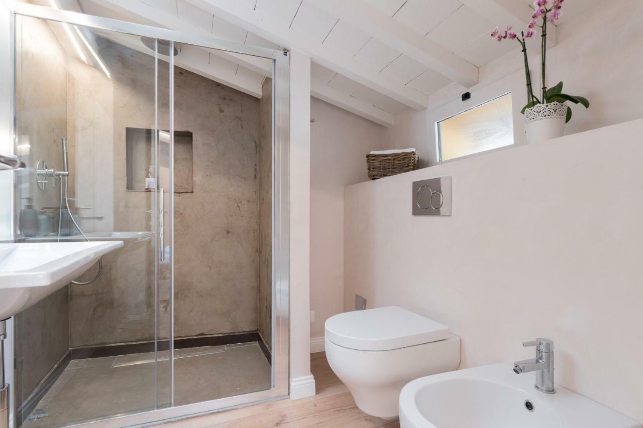 Luxury Apartment In City Center Floransa Dış mekan fotoğraf