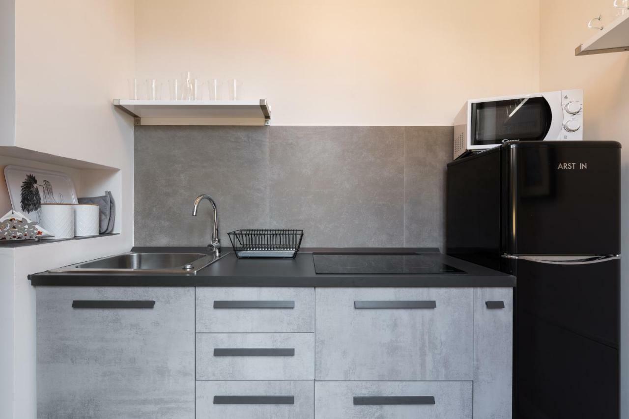 Luxury Apartment In City Center Floransa Dış mekan fotoğraf