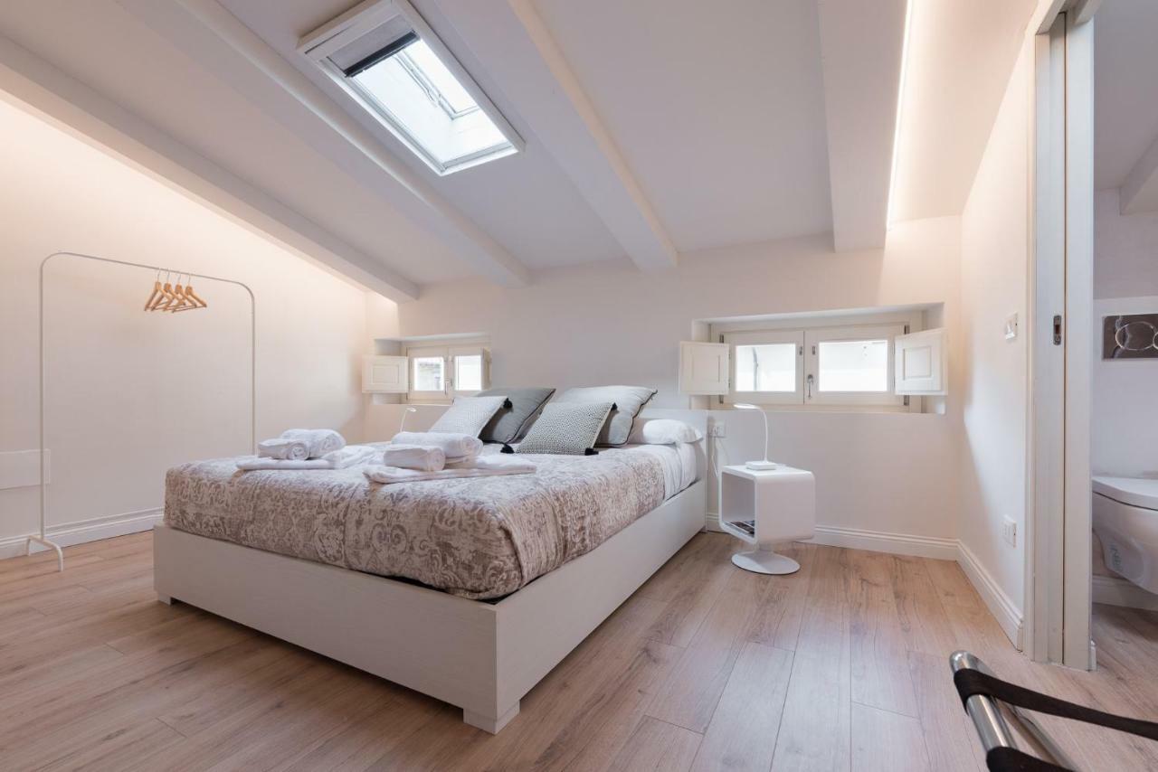 Luxury Apartment In City Center Floransa Dış mekan fotoğraf