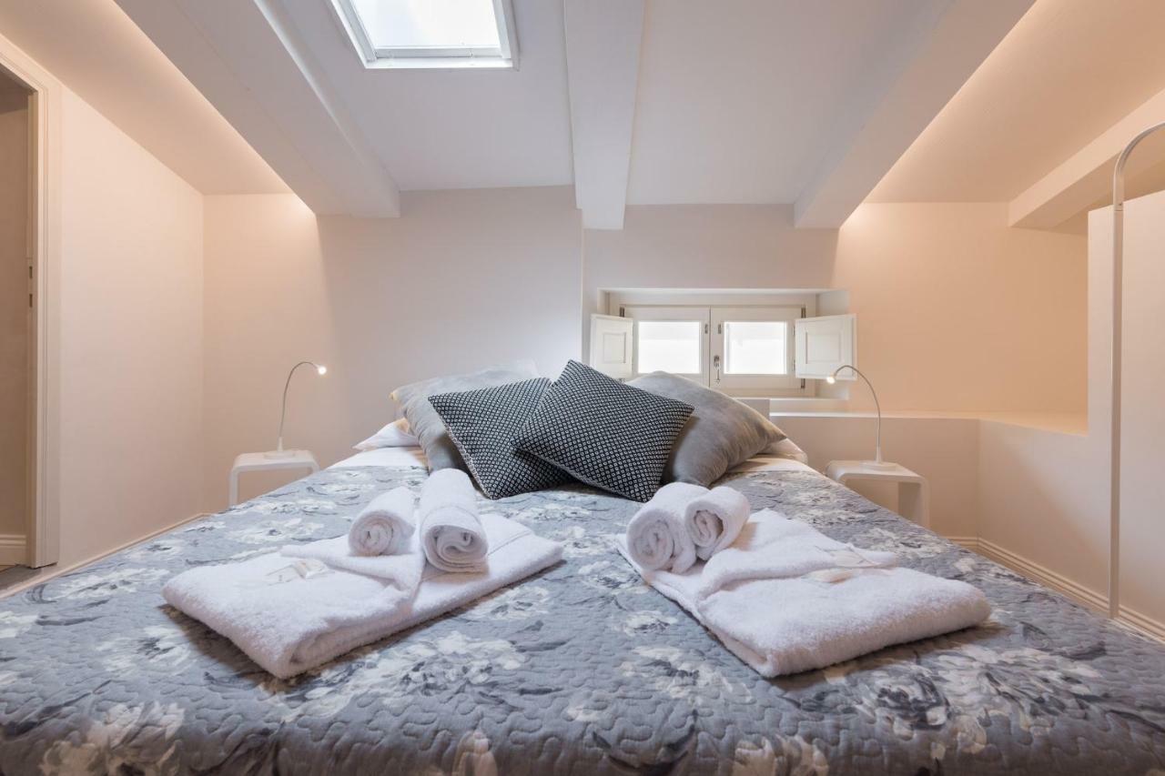 Luxury Apartment In City Center Floransa Dış mekan fotoğraf
