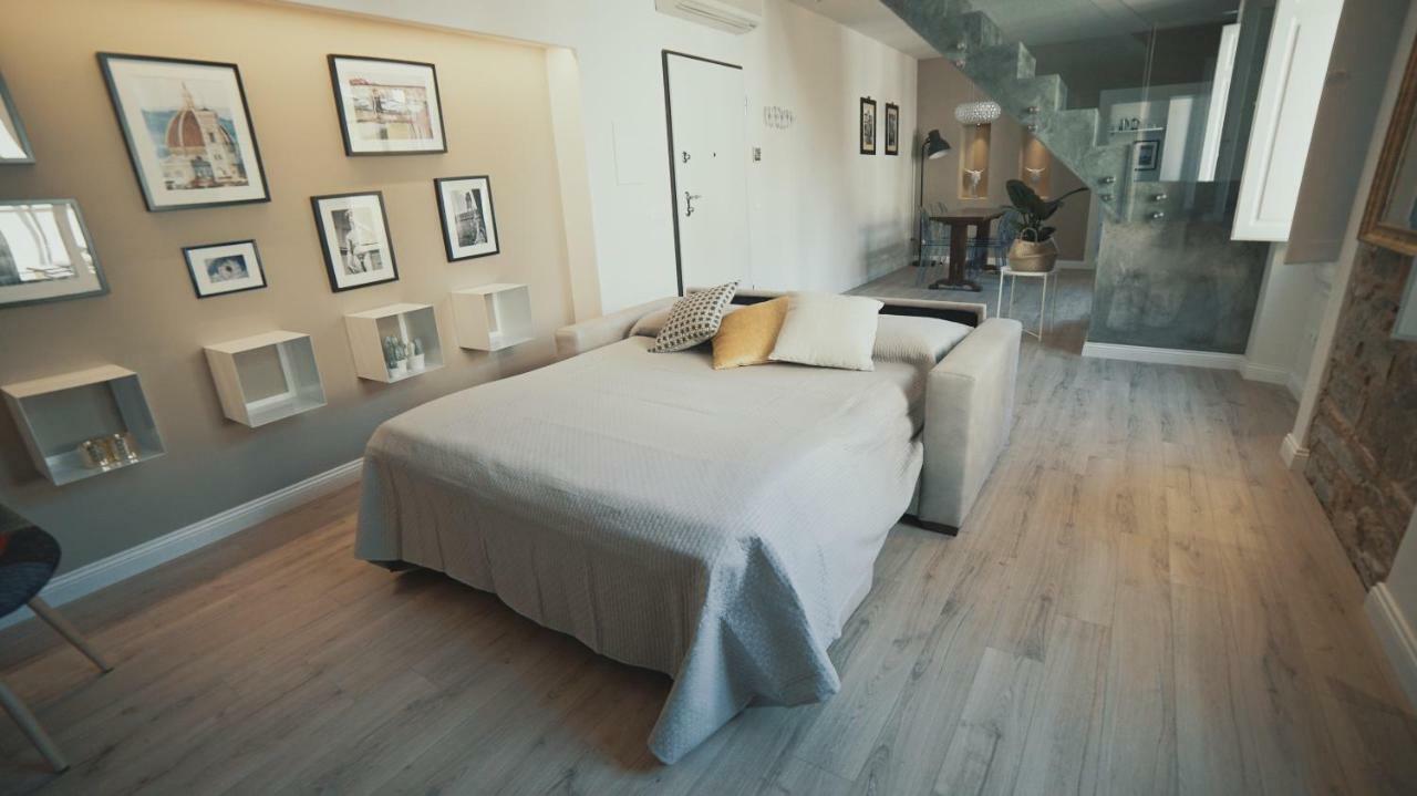 Luxury Apartment In City Center Floransa Dış mekan fotoğraf
